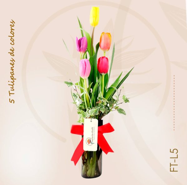 florero de 5 tulipanes