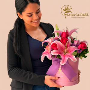 ROSAS ROJAS Y LILIUM EN BOX
