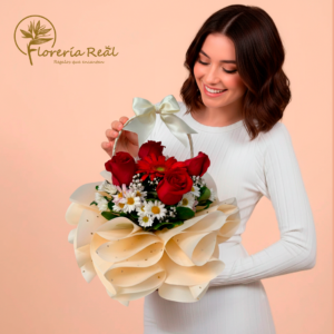 BASE PAPEL COREANO CON ROSAS Y GERBERAS